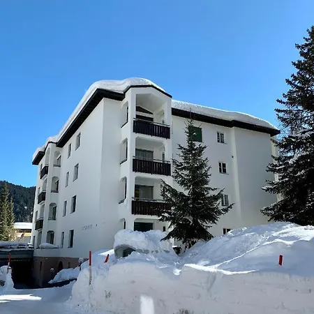 Apartment Gian - Close To The Kongresshaus, The Ice Hockey Stadium, Cross-country Skiing, The Eau-la-la Indoor Pool And Wellness, Large Supermarket, 2 Bus Stops, With An Indoor Garage And Fully Equipped