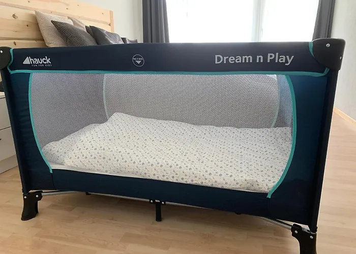 Gian - Close To The Kongresshaus, The Ice Hockey Stadium, Cross-country Skiing, The Eau-la-la Indoor Pool And Wellness, Large Supermarket, 2 Bus Stops, With An Indoor Garage And Fully Equipped Appartement Davos