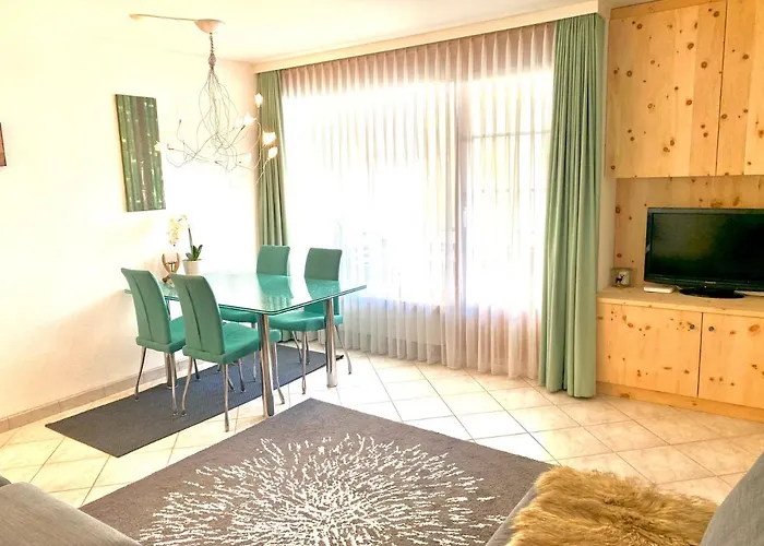 Gian - Close To The Kongresshaus, The Ice Hockey Stadium, Cross-country Skiing, The Eau-la-la Indoor Pool And Wellness, Large Supermarket, 2 Bus Stops, With An Indoor Garage And Fully Equipped * Νταβός