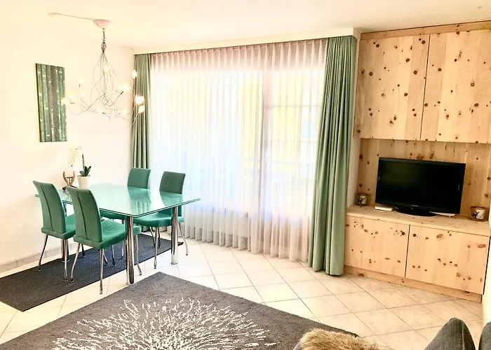 Gian - Close To The Kongresshaus, The Ice Hockey Stadium, Cross-country Skiing, The Eau-la-la Indoor Pool And Wellness, Large Supermarket, 2 Bus Stops, With An Indoor Garage And Fully Equipped * Νταβός