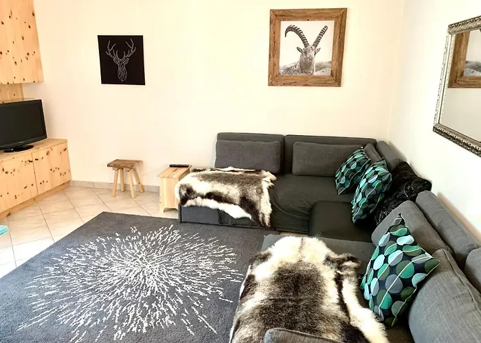 Gian - Close To The Kongresshaus, The Ice Hockey Stadium, Cross-country Skiing, The Eau-la-la Indoor Pool And Wellness, Large Supermarket, 2 Bus Stops, With An Indoor Garage And Fully Equipped Διαμέρισμα *