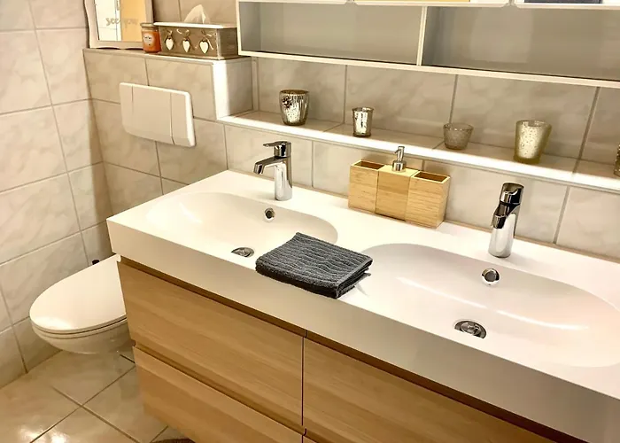 Gian - Close To The Kongresshaus, The Ice Hockey Stadium, Cross-country Skiing, The Eau-la-la Indoor Pool And Wellness, Large Supermarket, 2 Bus Stops, With An Indoor Garage And Fully Equipped Διαμέρισμα